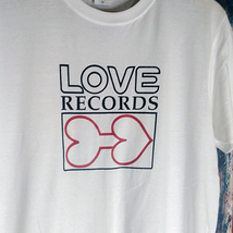 送込　LOVE RECORDS 　 ラブ レコード　 Finland 半袖Tシャツ　白　Mサイズ_画像2