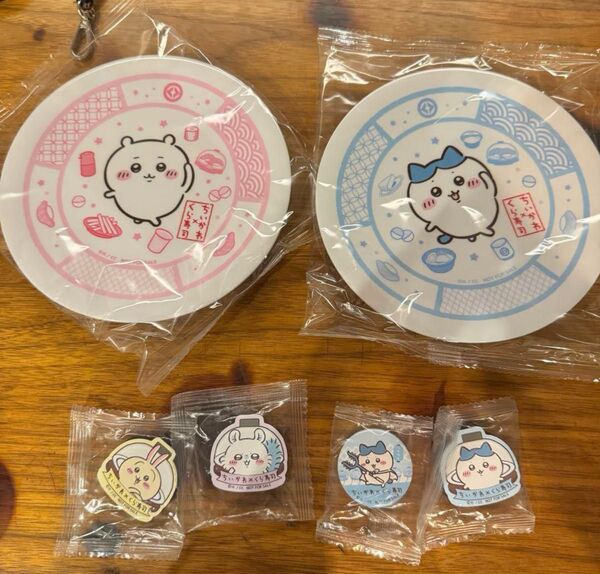ちいかわ ハチワレ くら寿司 寿司皿 缶バッジ マグネット