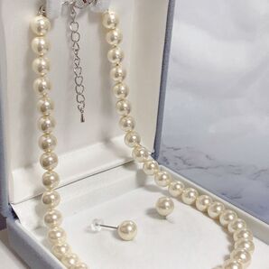 B21 新品未使用 ☆ベージュ系 【2点セット】約38㎝~ 約8㎜ 本貝パール シェルパール ネックレス シンプル ピアス