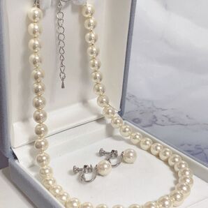 B68 新品未使用 ☆ベージュ系 【2点セット】約38㎝~ 約8㎜ 本貝パール シェルパール ネックレス シンプル イヤリング