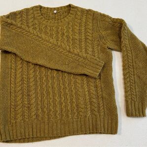 無印良品 セーターからし色