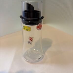 iwaki フタ付き醤油差し