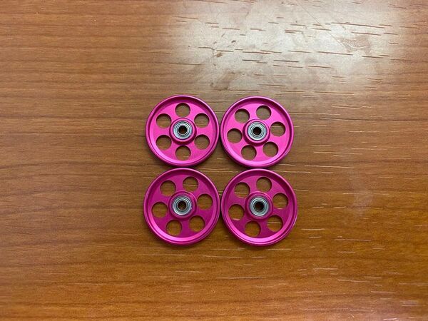 ミニ四駆 HG軽量19mmオールアルミベアリングローラー ピンク 4個 中古