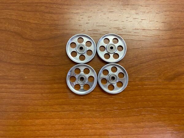 ミニ四駆 HG軽量19mmオールアルミベアリングローラー 4個 中古