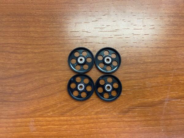 ミニ四駆 HG軽量19mmオールアルミベアリングローラー ブラック 4個 中古②