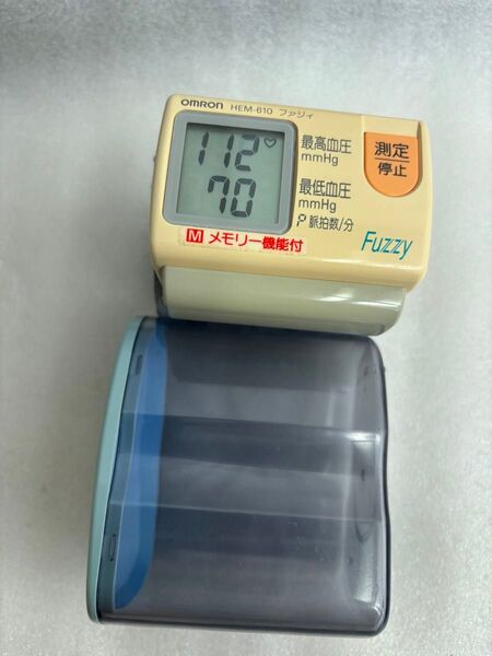 【動作確認済】オムロン OMRON 手首式血圧計 HEM-610