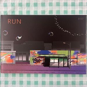 中古【GRAPHIC LYRICS with BTS (RUN)】