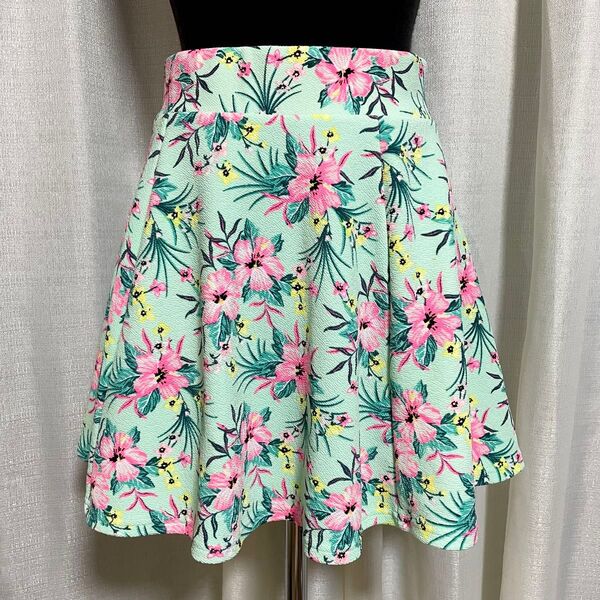 H&M ハイビスカス ミニスカート