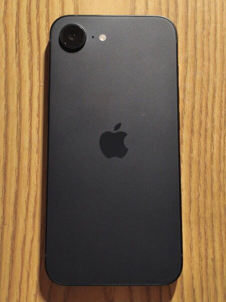 Apple iPhone 16e 128GB ブラック