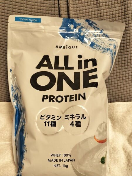 【新品】アンビーク オールインワン プロテイン ホエイ ヨーグルト風味 ビタミン11種配合 ミネラル4種配合 国産 1kg