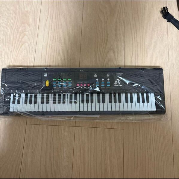 電子キーボード 61鍵 16音色 6リズム