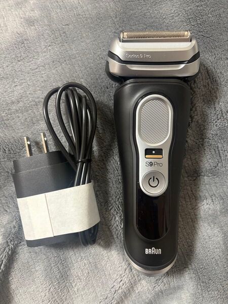 BRAUN ブラウン 電気シェーバー S9pro 髭剃り type5793