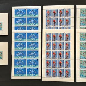 日本切手/未使用/コレクション 1975年 沖縄国際海洋博覧会記念 小型シート・アクアポリスと地球・沖縄舞踊・紅型 4種/2セット
