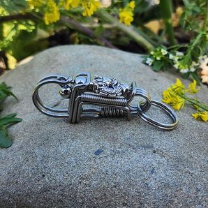 HM06 - 高級な彼氏への手作りキーホルダーギフト、手作りワイヤーキーホルダー