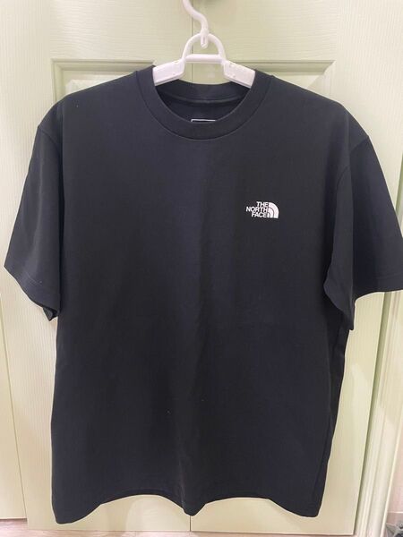 【美品】 THE NORTH FACE ノースフェイス 半袖Tシャツ バックプリント ブラック