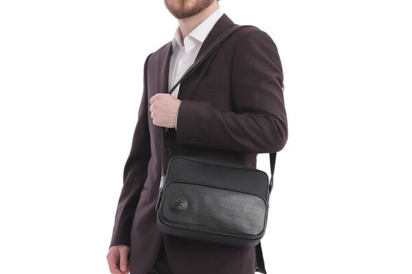 HUNTING WORLD ハンティング ワールド ショルダーバッグ 正規品 ショルダーバッグ 斜め掛け レザー バッグ
