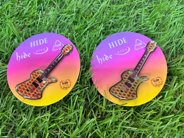 HIDE ギターコレクション ピンズカプセル ガチャ イエローハート グリーンハート 2個セット
