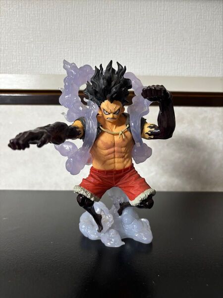 ワンピース フィギュアKING OF ARTIST ルフィ スネイクマン ギア4中古品ですので、ご理解頂ける方のみ購入お願いします
