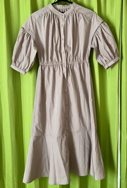 ワンピース ピンク ベージュ 半袖 ノースリーブ M〜L ボタン 前あき ロング