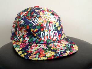 *Right-on( Right on )* pretty total floral print. snap back cap *52~54cm*9206
