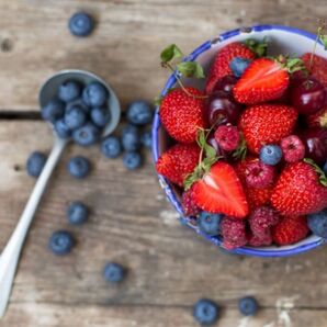 ★上級 ビーズ刺繍 イチゴ ベリー モザイクアート リハビリ カラービーズ お部屋アート お洒落 絵画 カフェ 芸術 癒し ★趣味