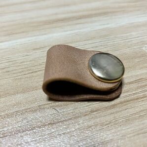 コードクリップ ケーブルホルダー イヤホンクリップ ベージュ ベージュ