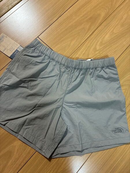 新品 ノースフェイス レディース Mサイズ バーサタイルショーツ レディース ショートパンツ 短パン パンツ ミネラルグレー