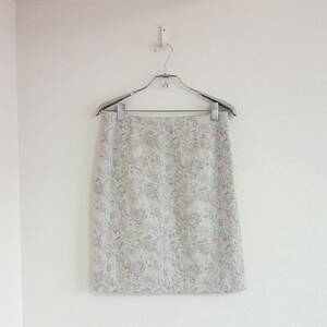 *NATURAL BEAUTY BASIC( Natural Beauty Basic ) floral print tight skirt *