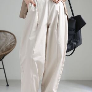 ap retro カーブボリュームパンツ / バレルレッグパンツ ベージュ