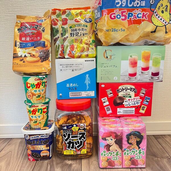 新品 お菓子 詰め合わせ ポテトチップス アミューズメント景品 じゃがりこ カルビー 食品 セット カントリーマアム 忍者めし