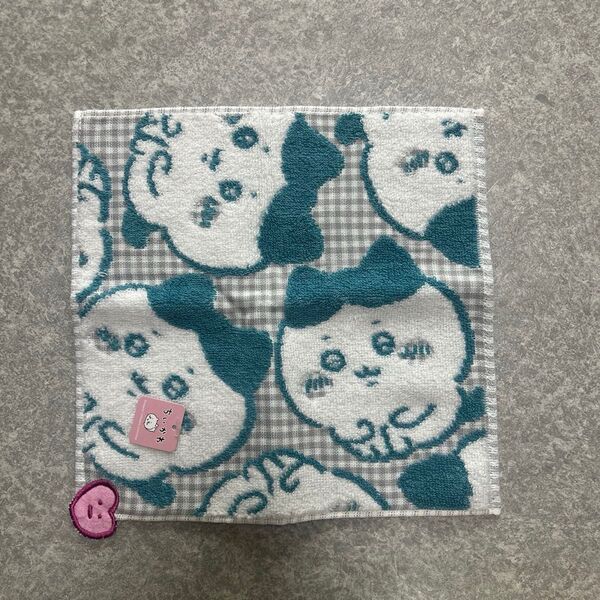 ちいかわ ハチワレ ちいかわらんど ちょこんとチェック ハンドタオル ハンカチ