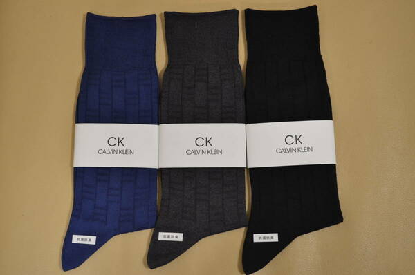 新品　未使用　タグ付き　男性　CALVIN KLEIN　カルバン クライン レギュラー丈 　抗菌防臭　綿混薄手ソックス　　3足組　　送料無料