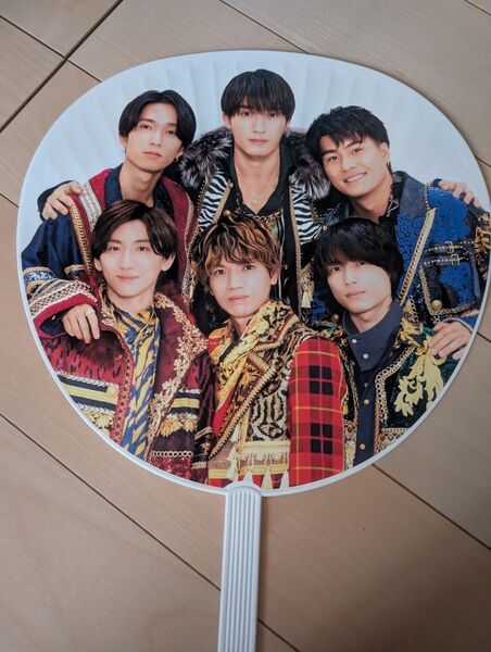 SixTONES カウコンうちわ ジャンボうちわ集合(田中樹・ジェシー・松村北斗・髙地優吾・京本大我・森本慎太郎)