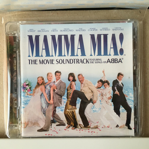 「マンマ・ミーア！」サントラ　MAMMA MIA! ～THE MOVIE SOUNDTRACK FEATURING THE SONG OF ABBA～　＊輸入盤