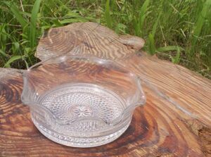 昭和レトロ◆ガラス製品　ガラスの小皿　1枚　波口　サイズ：外径12×H4.5㎝　1枚