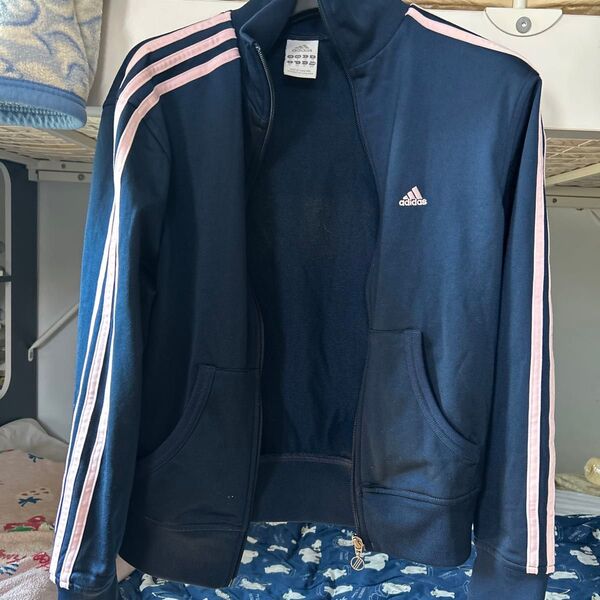 adidasジャージ上M