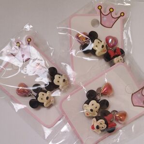 ちょっと顔の恐いミッキーミニーのイヤリング