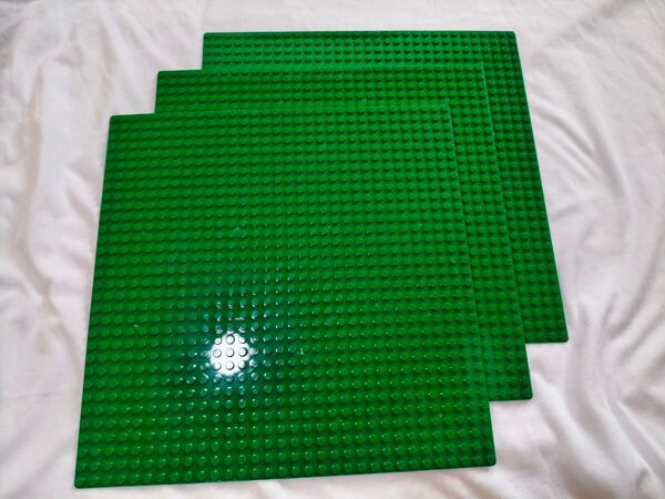 【新品迅速発送】LEGO(レゴ)互換品 基礎板 32×32 グリーン 3枚セット