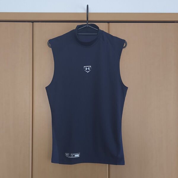 UNDER ARMOUR ノースリーブアンダーシャツ L ネイビー