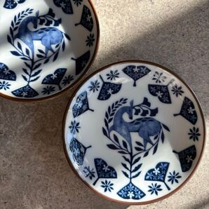 福田利之さん 豆皿 2枚セット 波佐見焼 鹿 銀杏 イチョウ 小皿 動物 作家物 皿 磁器 秋 日本製 鹿柄 銀杏の葉 青 白