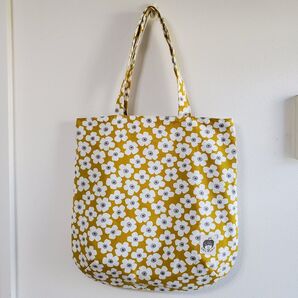 北欧フラワー柄の丸底トートバッグ ネイビー ハンドメイド 手作りバッグ 新品