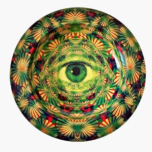 9 とにかくエグい 灰皿