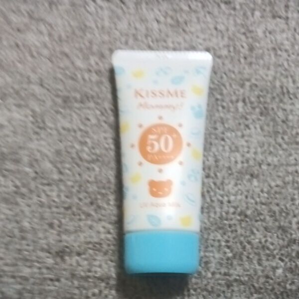 キスミー マミー UVアクアミルク 日焼け止め乳液 SPF50+ PA++++