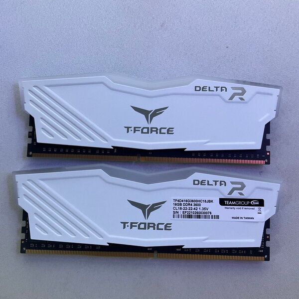 TEAM RGB White DDR4-3600 32GB (16GB X2)