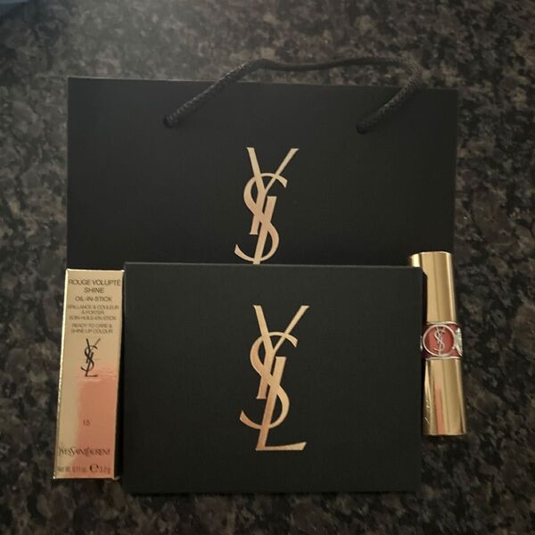 YSLイヴサンローラン ルージュヴォリュプテ シャインNo.15 フランス製 リップ