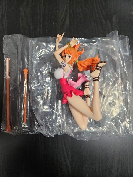 ONE PIECE ワンピース BWFC ナミ フィギュア 箱ダメージ