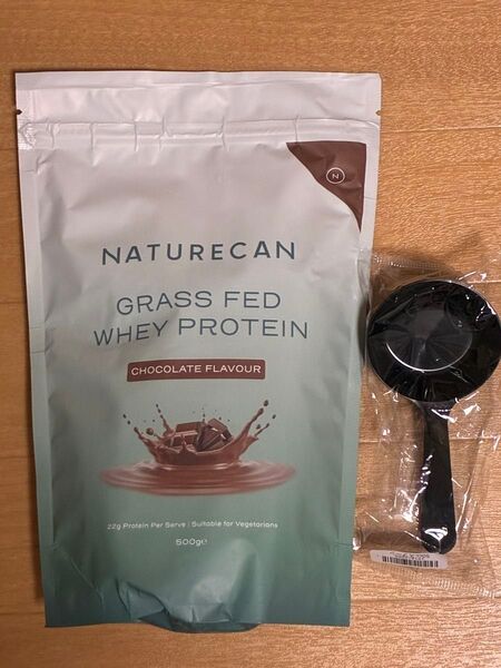 ネイチャーカングラスフェッドホエイプロテイン チョコレート風味 500g 50ccスプーン付き