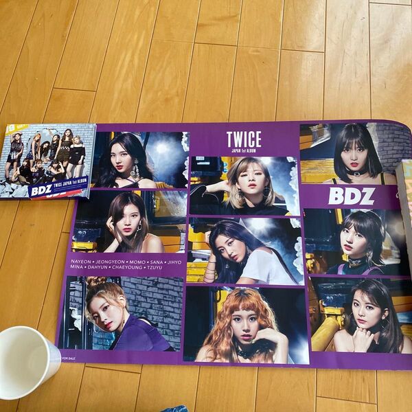 TWICE BDZ 初回限定盤B CD+DVD限定ポスター付き