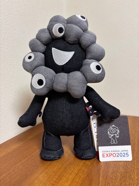 【お顔厳選】新品タグ付き 万博 会場 限定 完売 EDWIN エドウィン ミャクミャク ぬいぐるみ 大 デニム素材 レア 希少品
