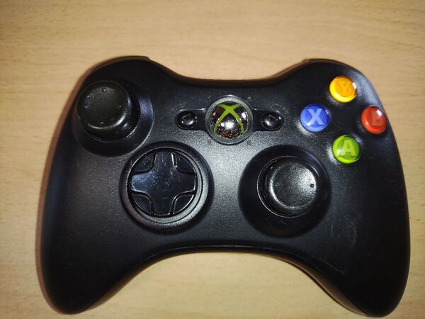 XBOX360 マイクロソフト純正 無線コントローラー 黒